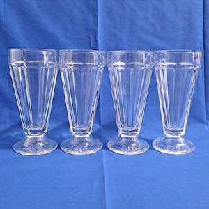 Vintage lot 4 MILKSHAKE GLASSES soda fountain ice cream float parfait sundae