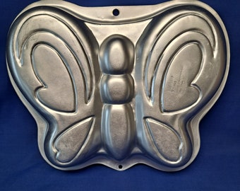 Wilton BUTTERFLY CAKE PAN 2105-2079 Baking Mold Bug Insect Candy Gelatin wax