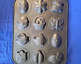 Wilton EASTER Spring COOKIE PAN 12 Bunny Egg Chick Basket Cupcake Baking Mold chocolate candy non-stick