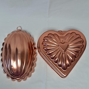 Vintage Set 2 COPPER Gelatin MOLDS Fluted Oval Melon Squash Heart Jello Cake Baking Pan Wall Hanging Decor