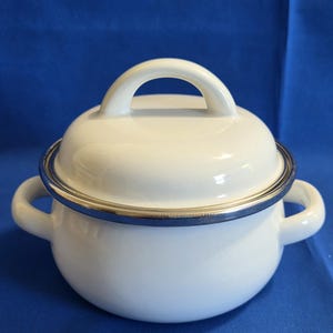 MINI ENAMEL Metal 1 1/2 Cup POT Enamelware Cooking Dish Small Saucepan Sauce Pan