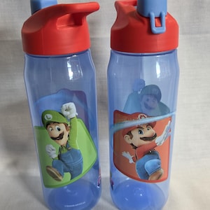 Lot 2 Super MARIO GALAXY Kids Travel Water BOTTLES Drink Lid Straws Zak Cups