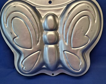 Wilton 2003 BUTTERFLY CAKE PAN 2105-2079 Baking Mold Bug Insect Candy Gelatin wax