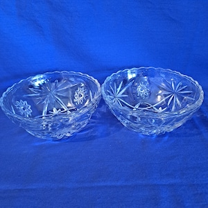 Lo 2 Anchor Hocking PRESCUT CLEAR Glass BOWL 5 1/4&quot; Scallop Edge Candy Nut Snack Star of David