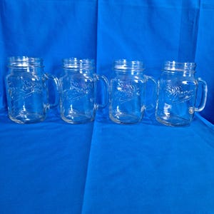wine glass and bottle holder Wine Bottle Holder: Wine Insulator main image 0