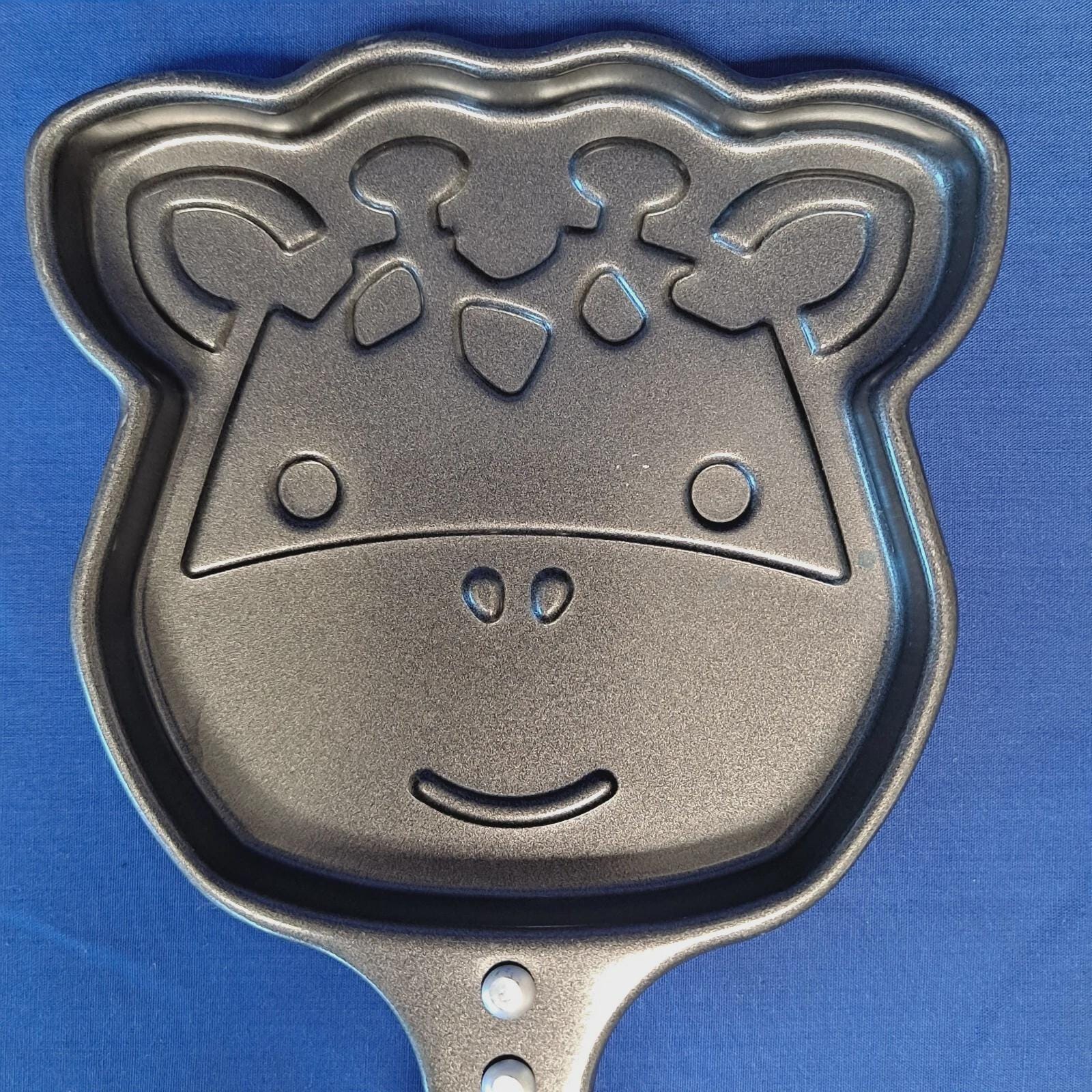 Moule à Crêpes Forme Vache Avec Manche En Bois, Métal Noir, Original