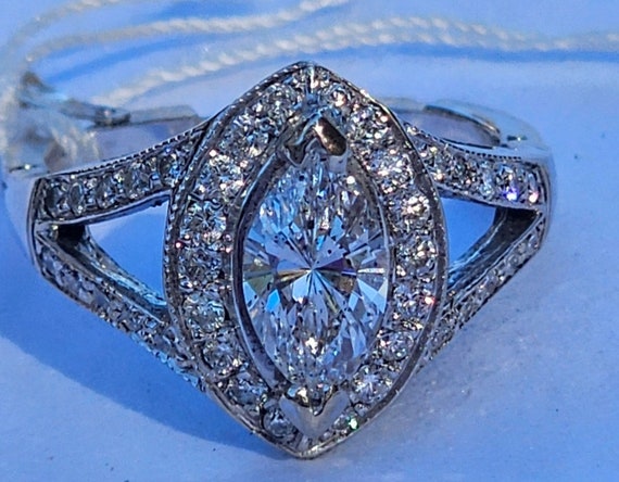 Marquise diamond ring with appraisal - image 2