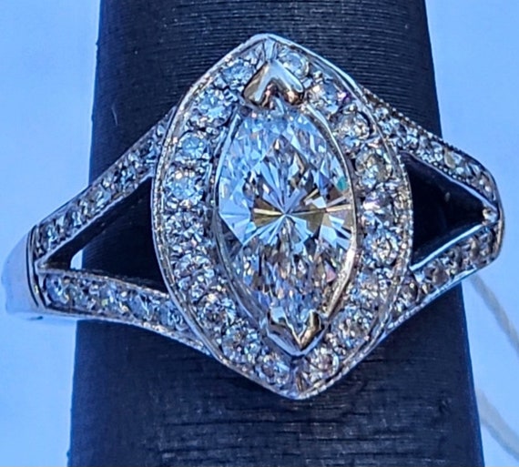 Marquise diamond ring with appraisal - image 3