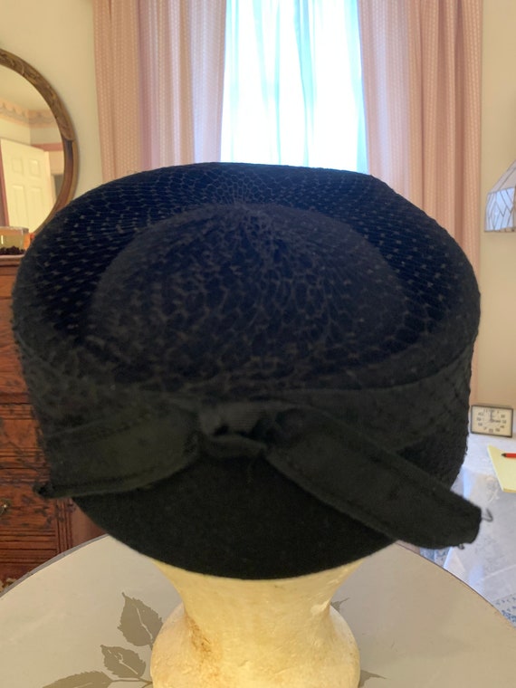 Vintage black netted pillbox hat by Ritz New York 