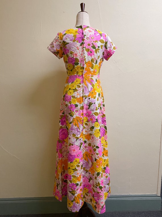 Vintage 1960's Bright Floral Short Sleeve Maxi Dr… - image 5