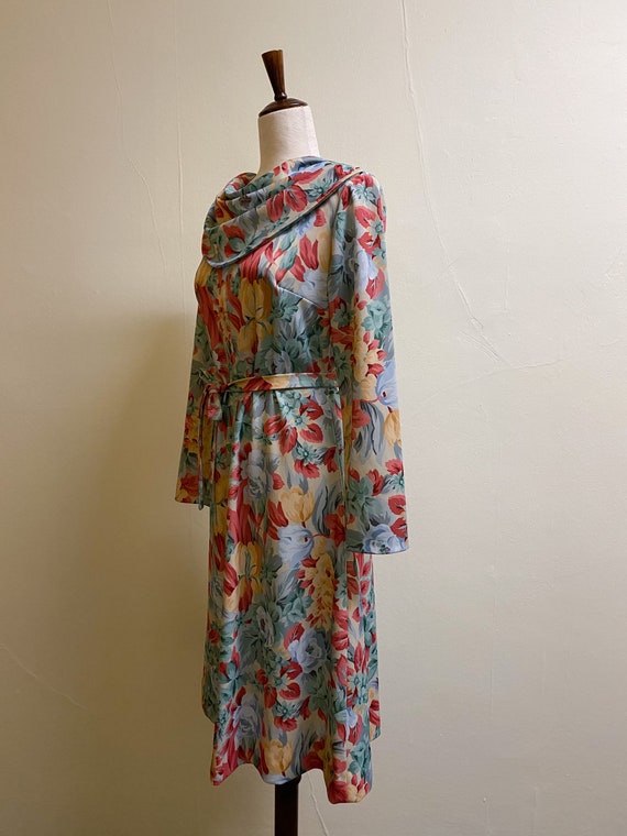 Vintage 1970's Long Sleeve Floral Cowl Neck Dress… - image 2