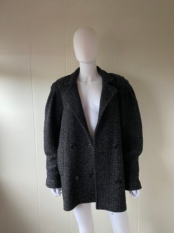 Vintage 1980's Grey Tweed Jacket with Leather Sho… - image 6