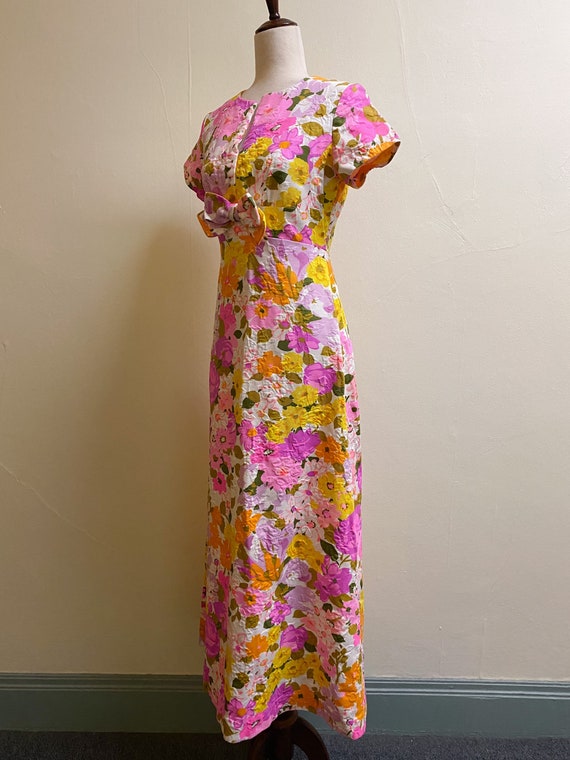 Vintage 1960's Bright Floral Short Sleeve Maxi Dr… - image 2