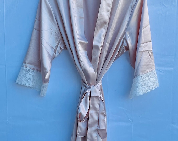 CLEARANCE SALE!! !Blush Lace Kimono Satin Robes for Women Satin Robes for Bridesmaids Personalized Bridesmaid Robes Bridal Party Robes