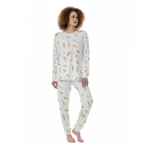 100% Cotton Women&#39;s Pajamas,Comfortable Lounge Sleepwear,Bridal Bachelorette pajama set,Golden feather Pjs,Women Pajammies,Personalized Gift