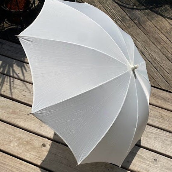 Vintage White Umbrella w/Sleeve Rhinestone handle - image 1