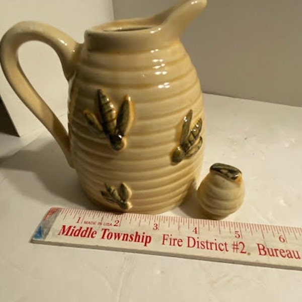 Choice Vintage ceramic Honey pots ~ Honey ~ Bees