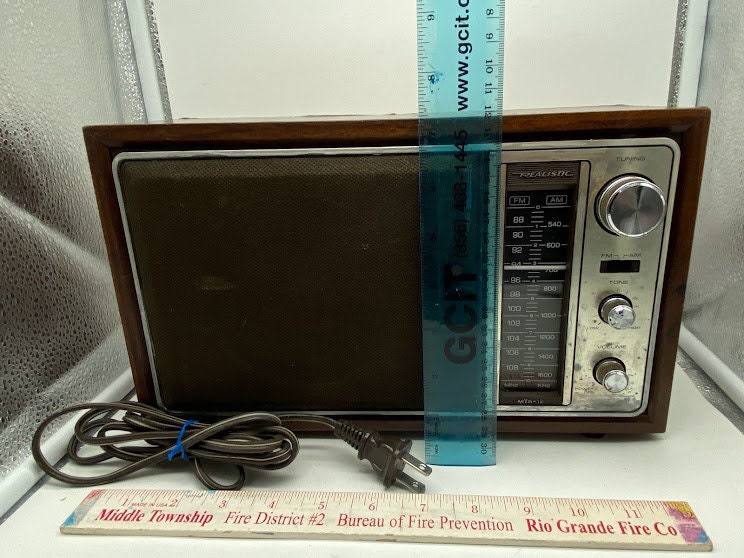 Realistic Mta-12 AM/FM Radio Model 12-693 Radio Shack ~ Working