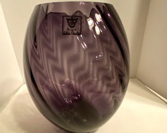 Hand Blown Amethyst Swirl Glass Vase - Royal Art Glass