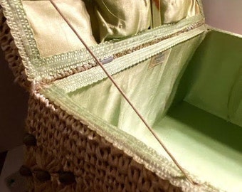 Panier à couture antique Dritz ~ Par Scovill Sewing Storage Basket ~ 10x 7 x 8 ***En raison de la taille NON ÉLIGIBLE pour l’expédition combinée***