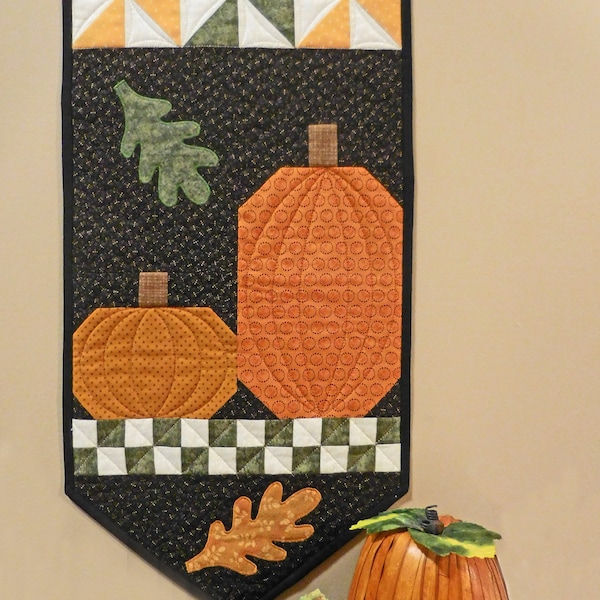 Digital Pumpkin Harvest wall hanging pattern, Quilted Fall Home Decor, PDF download pattern