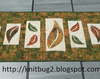 Fall leaf table runner pattern, Digital, PDF, Leaves, Falling For You table topper