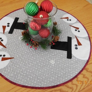 Snowman table runner pattern, Digital, PDF, Around and Around We Go, Winter