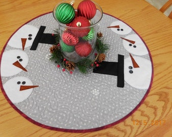 Snowman table runner pattern, Digital, PDF, Around and Around We Go, Winter