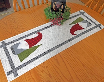 Digital Gnome table runner pattern, PDF, Winter, Christmas