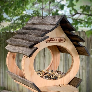 Tweet & Eat Dome Natural Bird feeder / Bird Feeder / Natural Bird feeder / Garden Art / USA made / Family Owned / Hanging Bird feeder