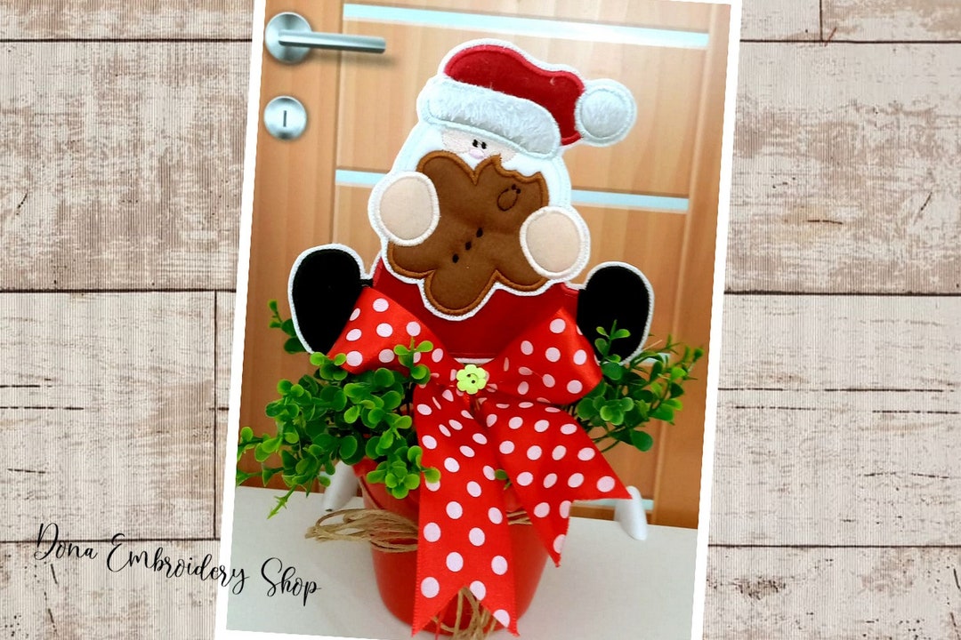 Santa Claus With Gingerbread Vase Ornament ITH Embroidery Patterns