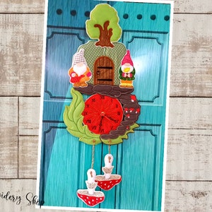 Gnome House Clock ITH Machine Embroidery Design, Embroidery Files, Machine Embroidery,Instant Download.In THE Hoop