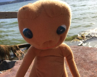 1982 E.T. 地球外生命体ぬいぐるみ ショータイム カマー