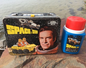1975 SPACE:1999 Metal Lunchbox Plastic Thermos King-Seeley Vintage Collectible