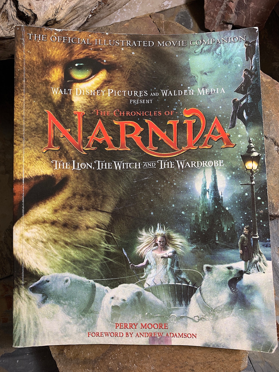 Chronicles of Narnia Official Illustrated Movie Companion First Edition  Trade Paperback Book Walden Media Walt Disney - Etsy Israel, image size:1080x1440