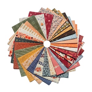 Puede incluir: Una disposición circular de cuadrados de tela en varios colores y patrones. Las telas incluyen diseños florales, geométricos y abstractos en tonos de rojo, verde, naranja, azul y amarillo. La disposición está centrada en un círculo blanco.