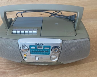 Vintage Sony CFD-V7 CD Radio Cassette-corder