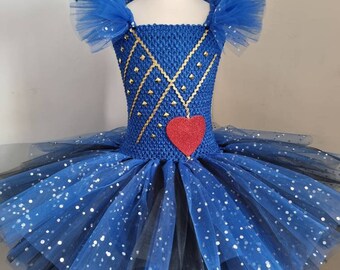 evie dress up