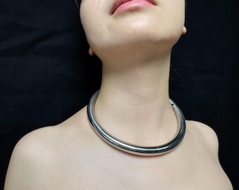 Handmade Stainless Steel Collar 11.5mm - Elegant locking neck cuff in stainless steel with hidden‑Lock
