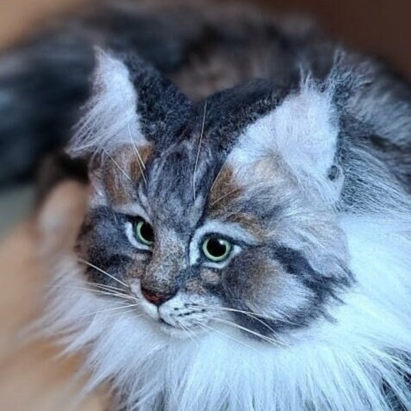 Kitten handmade from artificial fur and worsted wool. Realistic looking kittens, cat lover, Pet Memorial, felt. Katz.