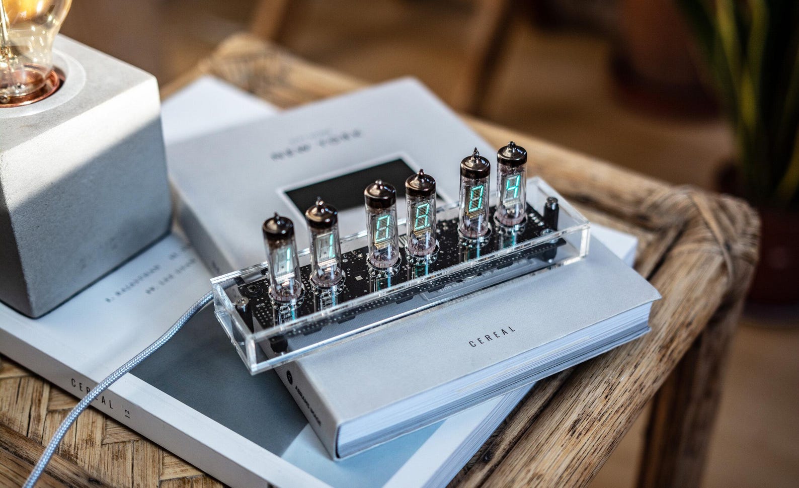 Hand Crafted Unique Digital VFD Clock with Soviet IV-6 Tubes