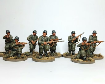 WW2 German Riflemen 01 x 8_Hand Painted_28mm_Bolt Action