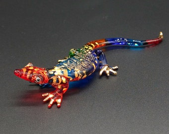 ヤモリの置物　ガラス製 小さなヤモリの吹きガラスの置物、赤頭ヤモリ - Etsy 日本