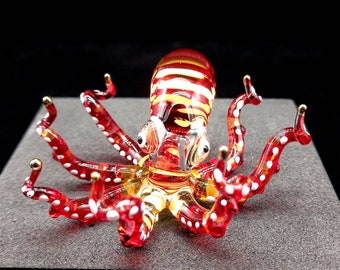 Handmade Octopus glass blown figurine , tiny custom kraken glass miniature,  kraken tiny gift, octopus collection