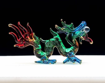 手作りの吹きガラス製ドラゴンの置物、ミニチュア彫刻 - Etsy 日本 ドラゴンガラスフィギュア