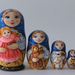 Nesting Doll / Matryoshka Set of 5 (Russian Collection Sacramento) Sale!