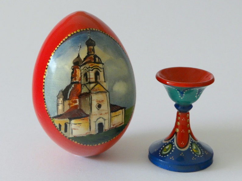 Wooden egg