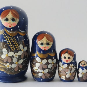 Nesting Doll / Matryoshka Set of 5 (Russian Collection Sacramento) Sale!