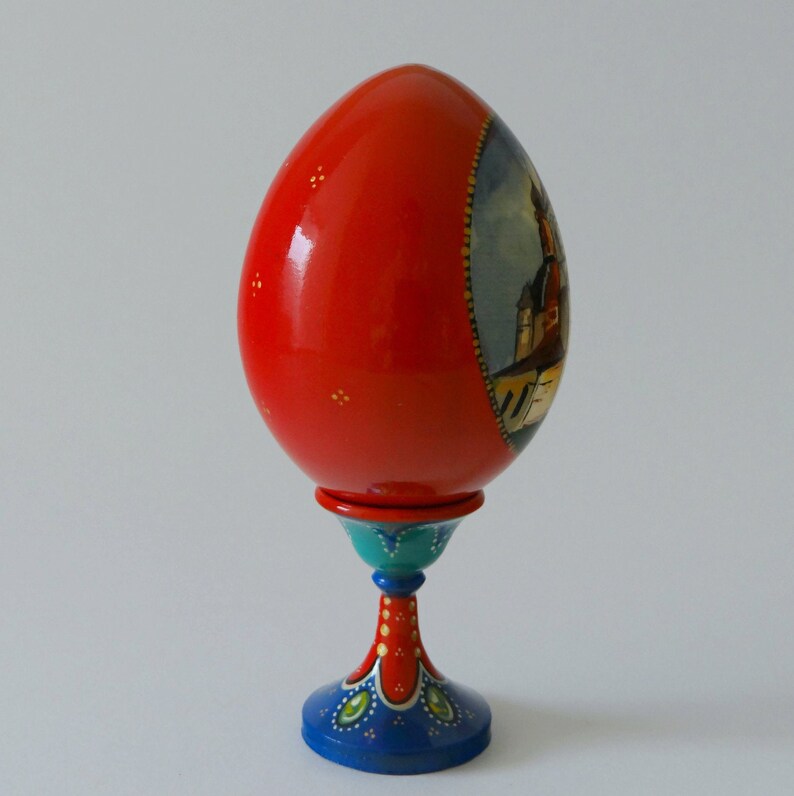 Wooden egg