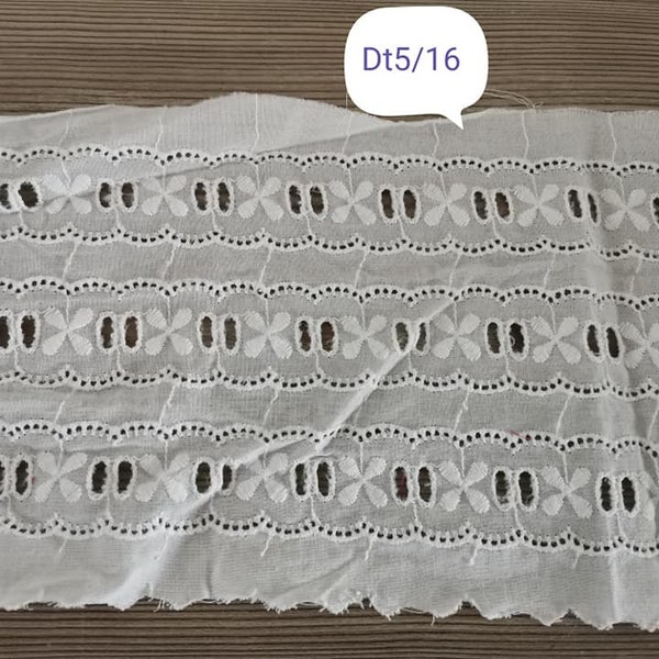 3 Mètres de broderie anglaise blanche fleurs dt5/16